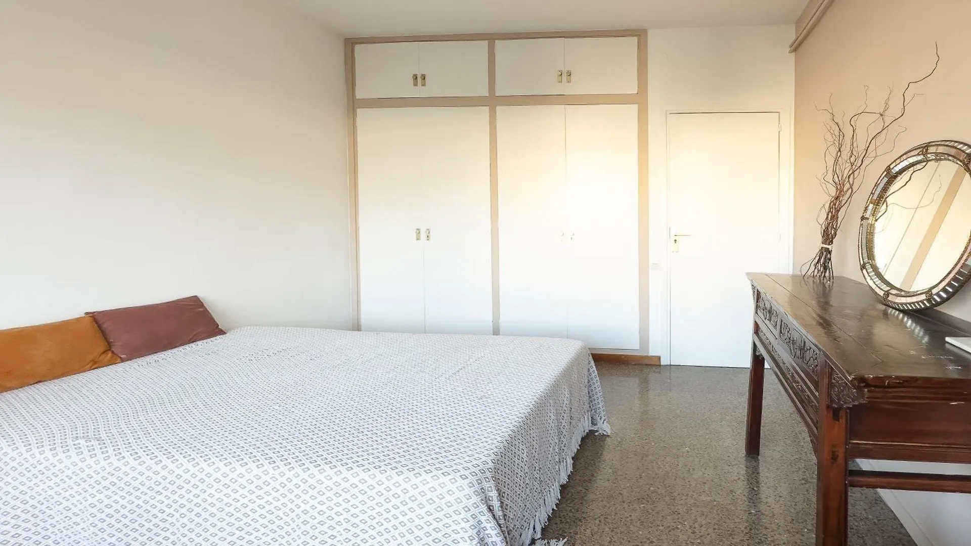 Guest house Rooms In Beautiful Apartment In Gracia Barcelona