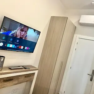 Front Arc Guest house